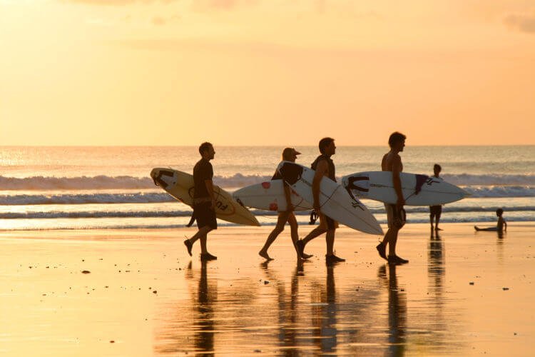 surfing surferzy grupa odbiorców