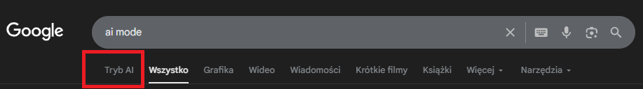 nterfejs Google z widoczną zakładką „Tryb AI”, wprowadzoną w październiku 2025 w Polsce i wielu krajach na świecie.